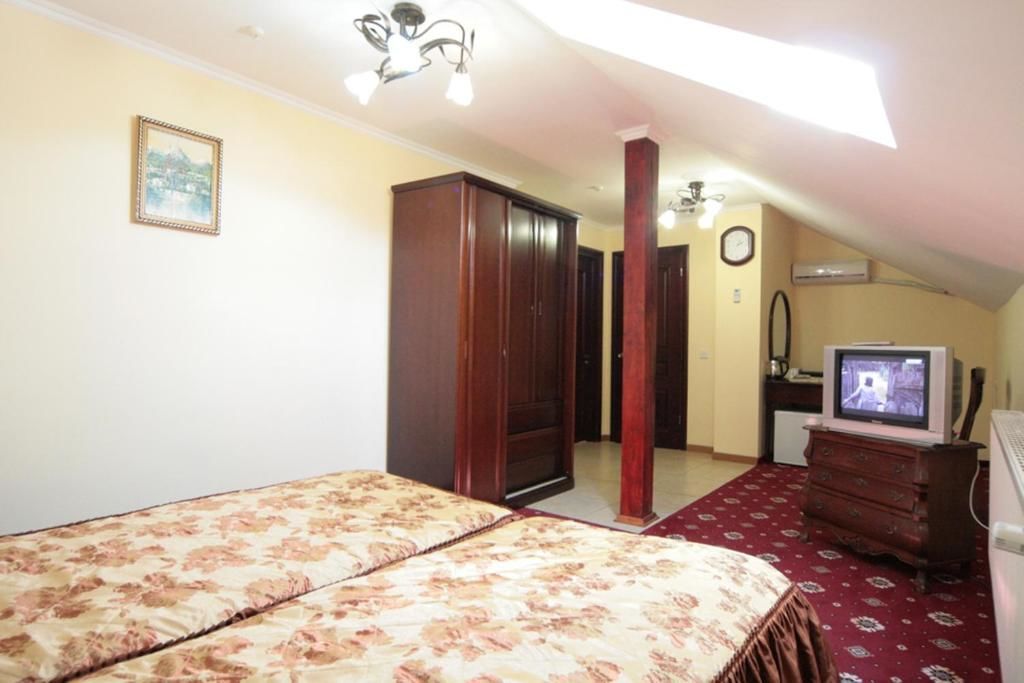 Отель Hotel Sofia Поляна