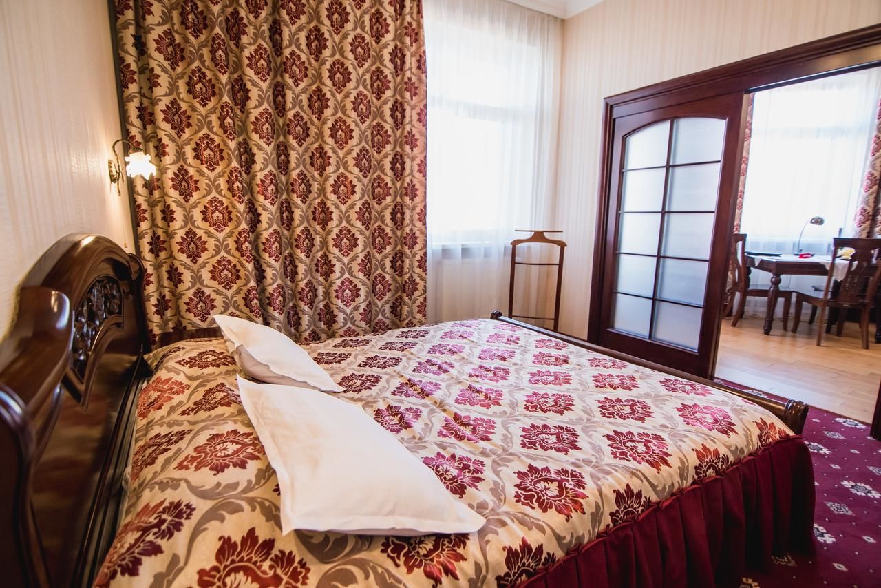 Отель Hotel Sofia Поляна